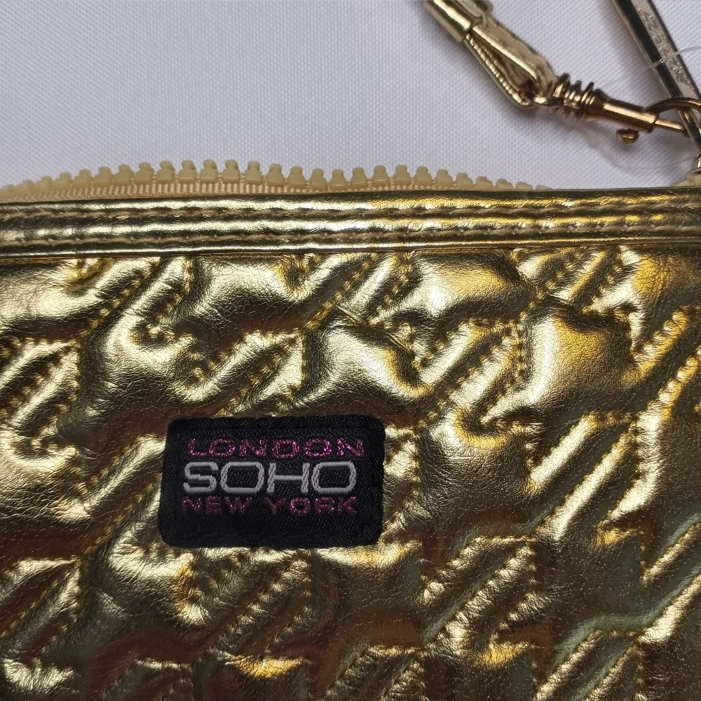 8 x 5 SOHO London NY Pouch Gold Wallet Women's Accessories NWOT